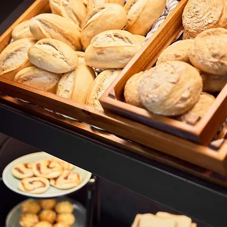 Hotel B&B Hotel Wismar 3*