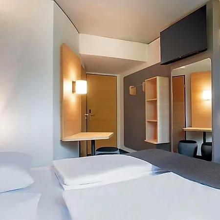 Ξενοδοχείο B&B Hotel Wismar 3*