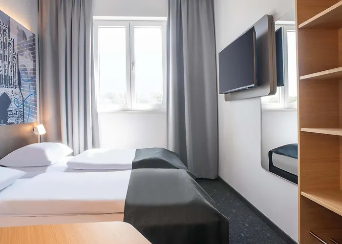 B&B Hotel Wismar 호텔